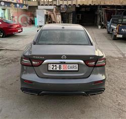 نيسان ماكسيما